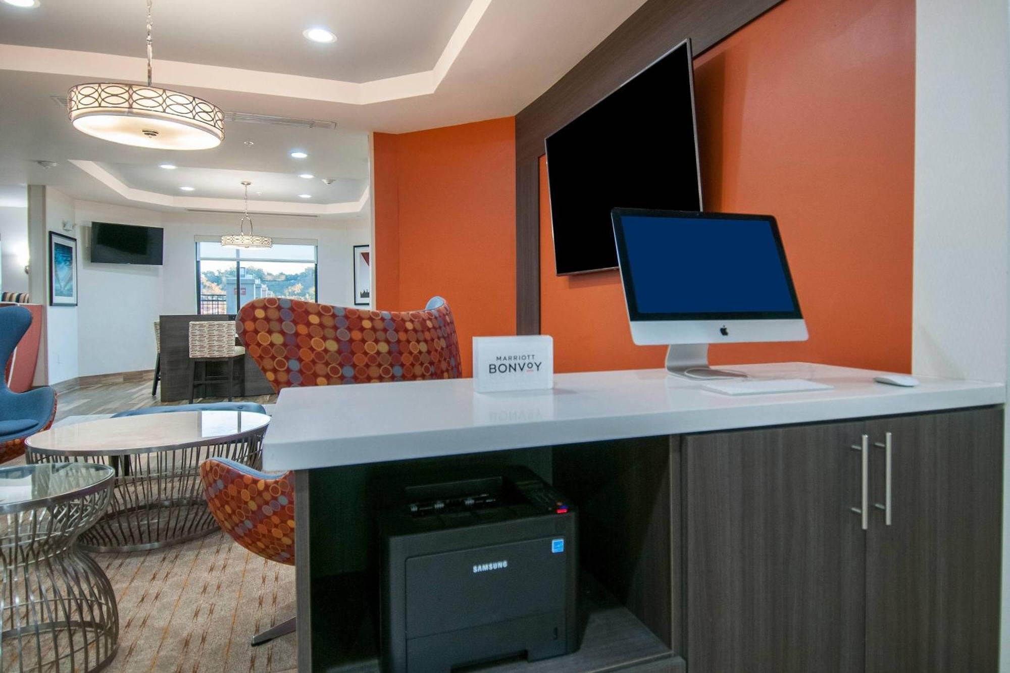 Towneplace Suites By Marriott Vidalia Riverfront Bagian luar foto