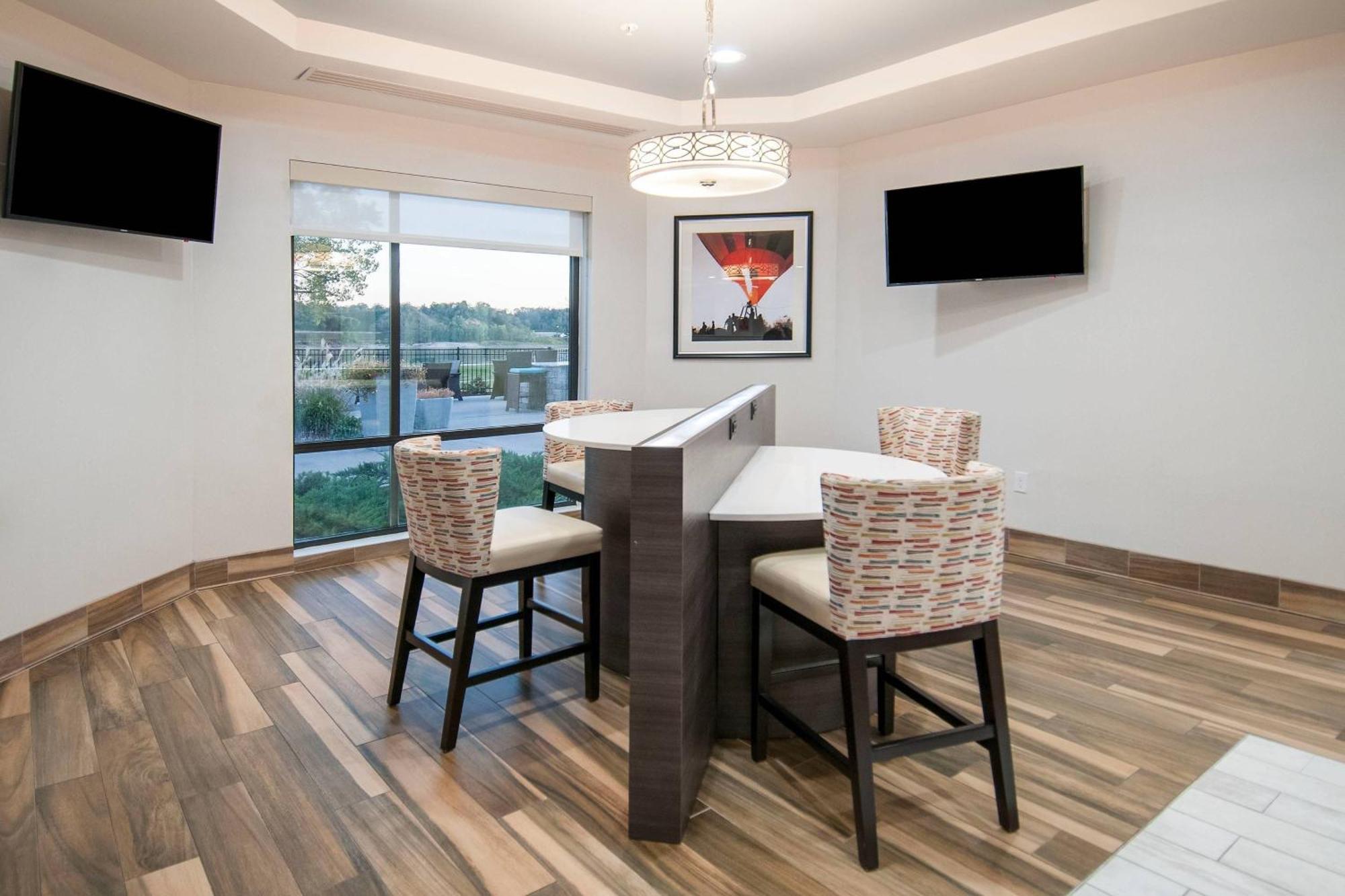 Towneplace Suites By Marriott Vidalia Riverfront Bagian luar foto